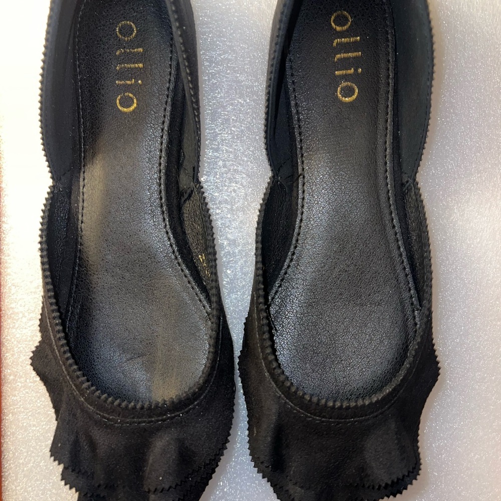 Ollio Women's Black Suede Flats